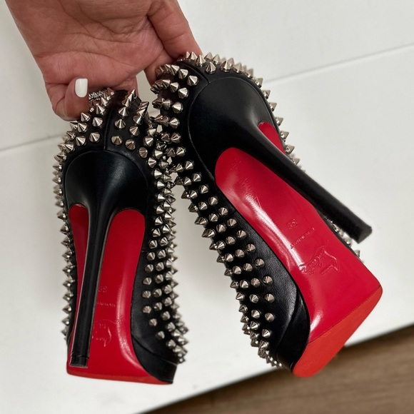 🔥CHRISTIAN LOUBOUTIN PIGALLE PLATO SPIKED 120 Pumps 39 SOLD OUT 🔥MAKE AN OFFER❣️ - Picture 9 of 16